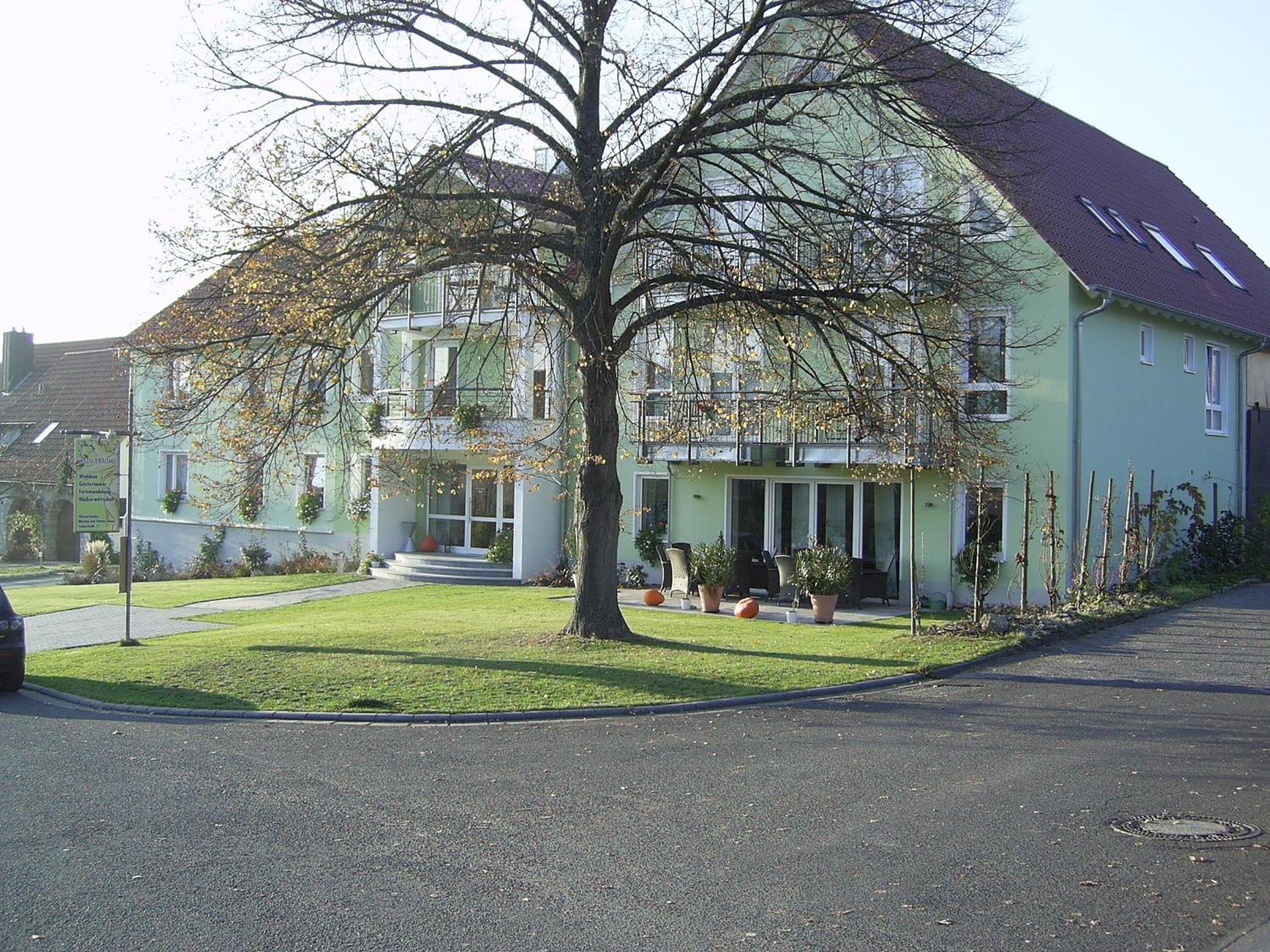 Hotel Wein-Träume Thüngersheim Exterior foto
